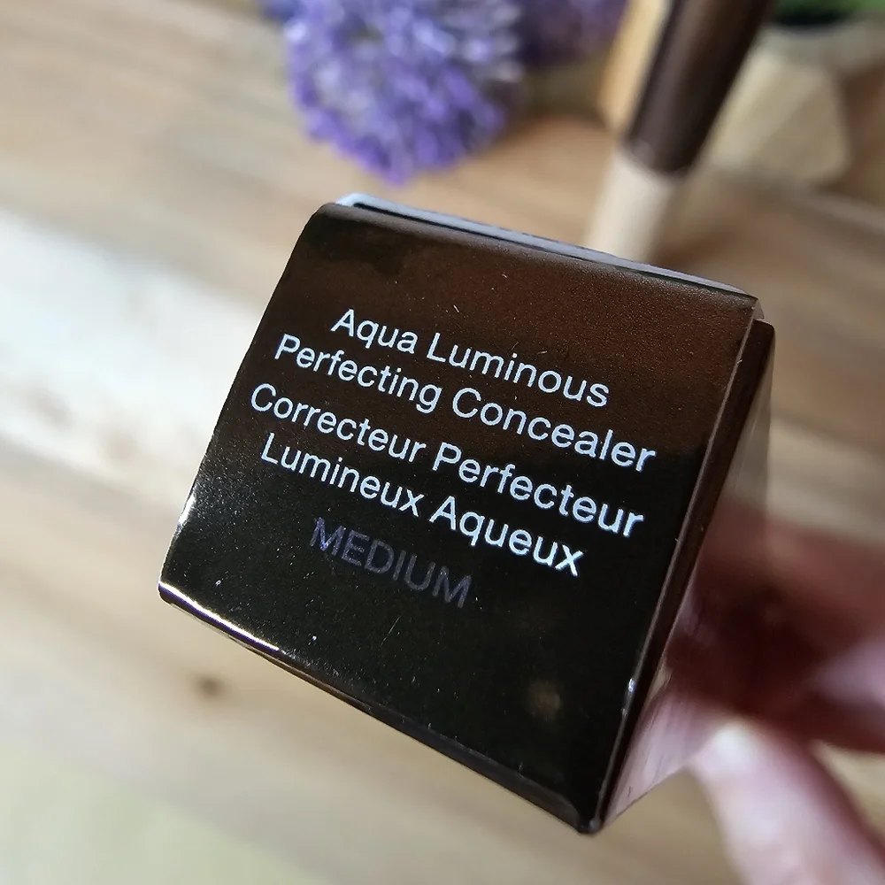 Becca Aqua Luminous Perfecting Full Coverage Concealer Shade Medium New